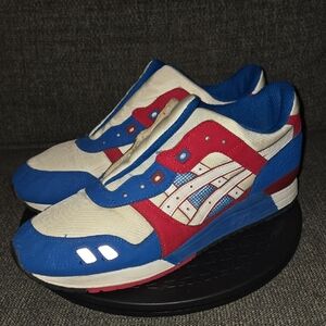 Rare* Asics Spilt Tongue